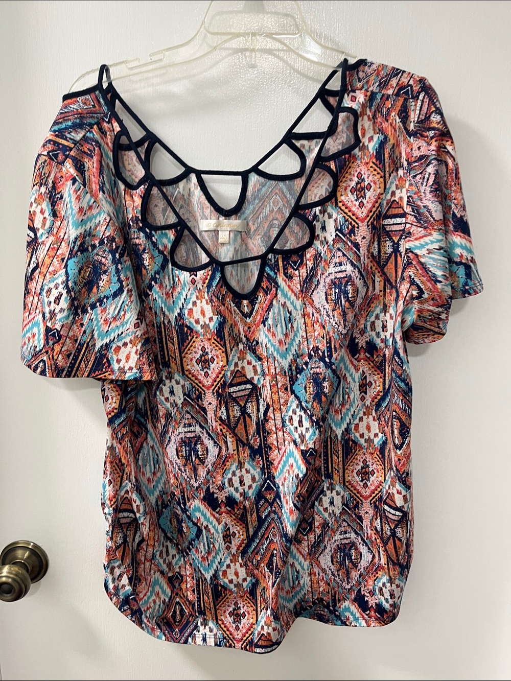 Cutout Neck Ethnic Print Blouse - Multi-Color